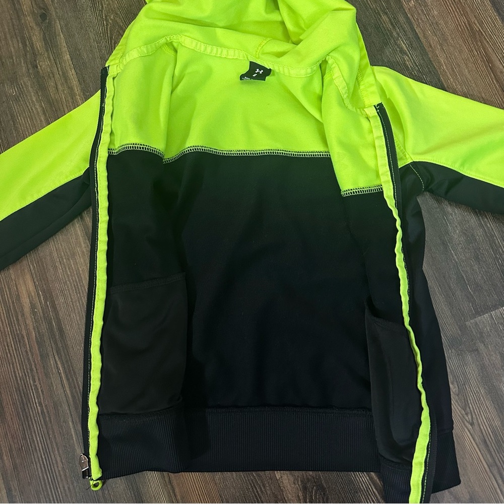 Under Armour Bright Green/Black 2pc set - Zip up Jacket and Joggers Kids size 6 - Picture 5 of 12